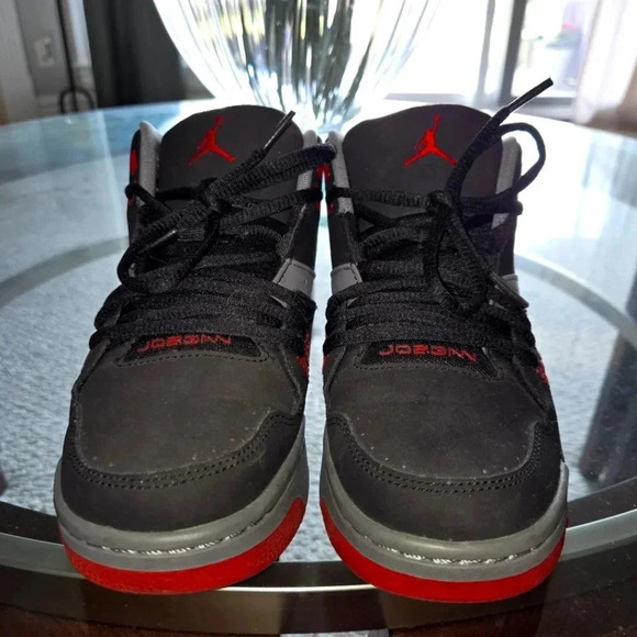 Jordan Retro Youth 6.5Y Shoes - Picture 4 of 9